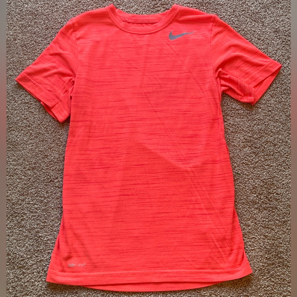 Nike Pro Training Dri-Fit T Shirt (S) orange/pink